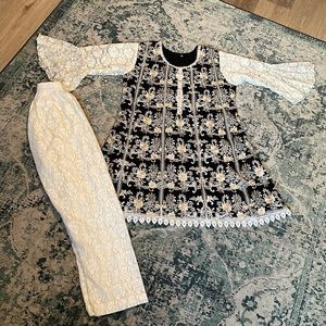 2 piece Pakistani dress (Sale)